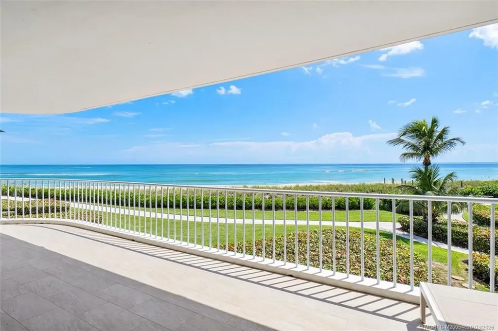 2001 SE Sailfish Point Boulevard Stuart FL 34996