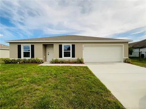 934 SW Mcdevitt Avenue Port St Lucie FL 34953