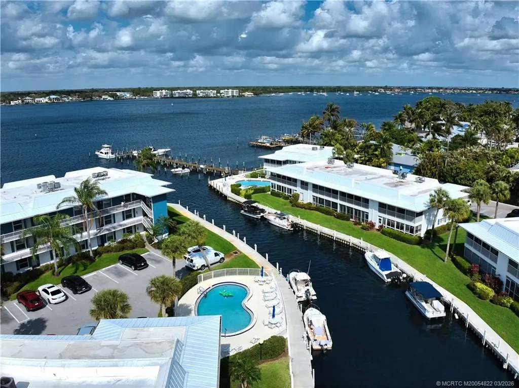 1862 SW Palm City Road Stuart FL 34994