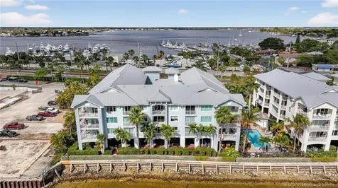 215 NW Flagler Avenue Stuart FL 34994