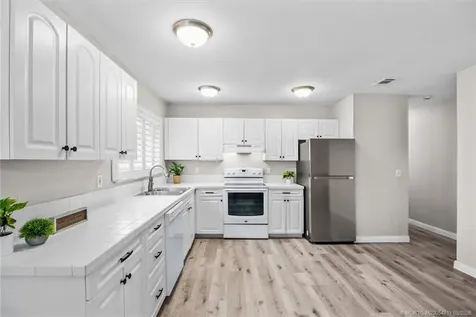 1673 SE Lyngate Drive Port St Lucie FL 34952