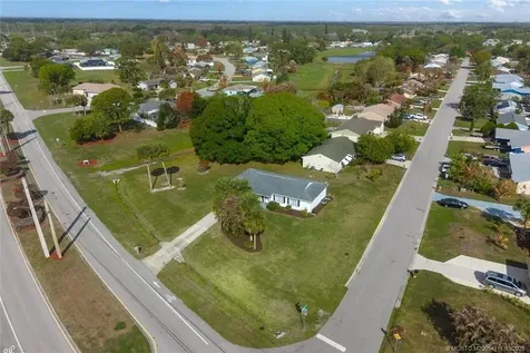 1673 SE Lyngate Drive Port St Lucie FL 34952