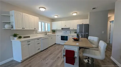 1673 SE Lyngate Drive Port St Lucie FL 34952