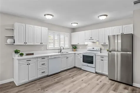 1673 SE Lyngate Drive Port St Lucie FL 34952