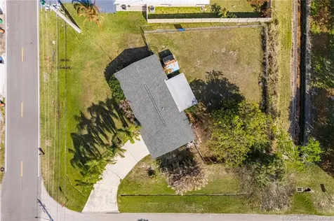 598 SW Lakehurst Drive Port St Lucie FL 34983