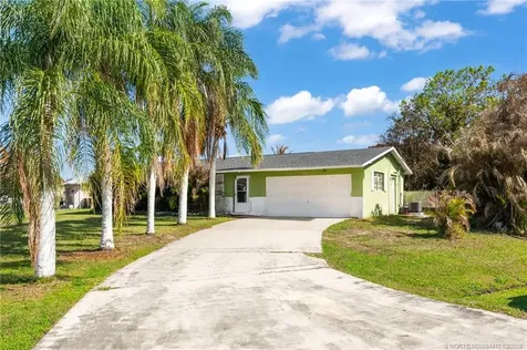 598 SW Lakehurst Drive Port St Lucie FL 34983