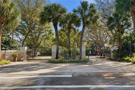 9269 SE Mystic Cove Terrace Hobe Sound FL 33455