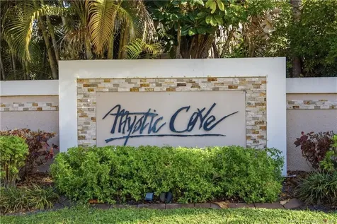 9269 SE Mystic Cove Terrace Hobe Sound FL 33455
