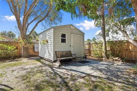 892 SE Saint Lucie Boulevard Stuart FL 34996