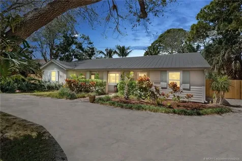 892 SE Saint Lucie Boulevard Stuart FL 34996