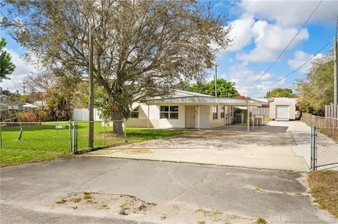 5086 SE Channel Drive Stuart FL 34997