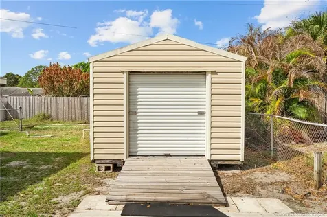 5086 SE Channel Drive Stuart FL 34997