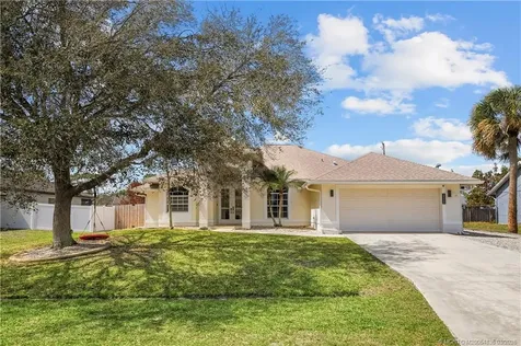 2526 SW Abney Street Port St Lucie FL 34953