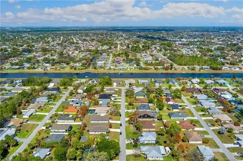 2526 SW Abney Street Port St Lucie FL 34953