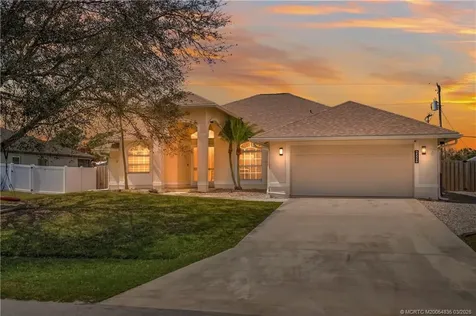 2526 SW Abney Street Port St Lucie FL 34953