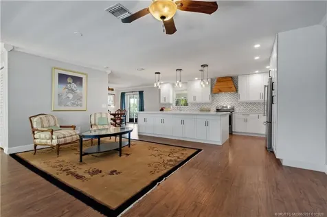 2916 SE Paramount Place Stuart FL 34997