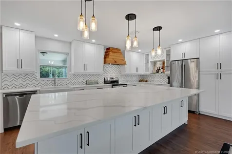 2916 SE Paramount Place Stuart FL 34997