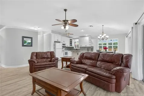 9275 SE Mercury Street Hobe Sound FL 33455