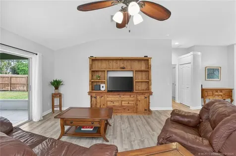 9275 SE Mercury Street Hobe Sound FL 33455