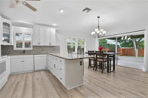 9275 SE Mercury Street Hobe Sound FL 33455