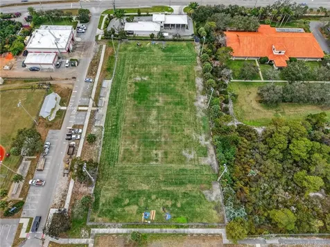 9275 SE Mercury Street Hobe Sound FL 33455