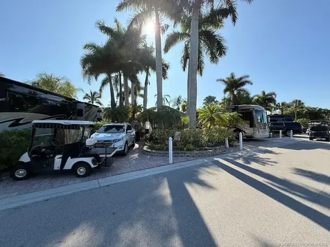 462 NW Sandtrap Lane Port St Lucie FL 34986