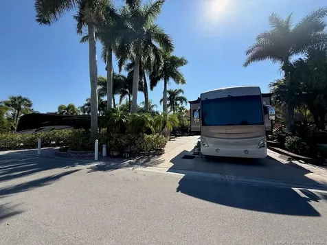 462 NW Sandtrap Lane Port St Lucie FL 34986