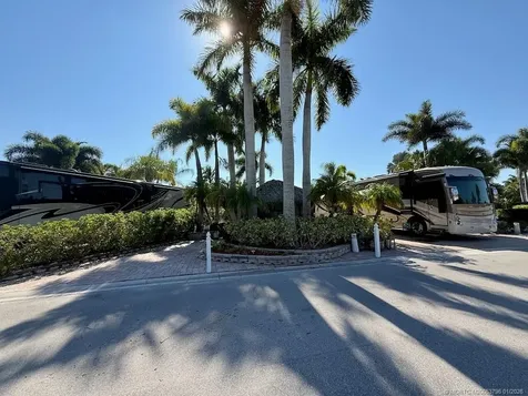 462 NW Sandtrap Lane Port St Lucie FL 34986