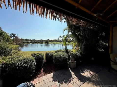 462 NW Sandtrap Lane Port St Lucie FL 34986
