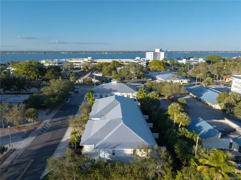 411 SE High School Avenue Stuart FL 34994