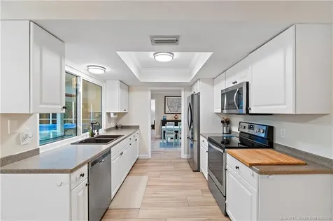 3881 SE Fairway W Stuart FL 34997