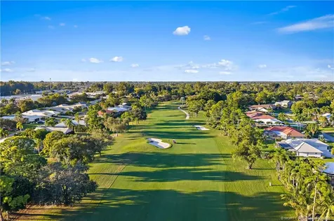 3881 SE Fairway W Stuart FL 34997