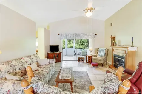 6018 Travelers Way Fort Pierce FL 34982