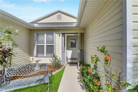 6018 Travelers Way Fort Pierce FL 34982