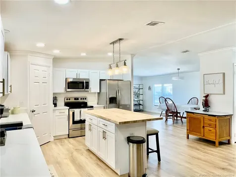 16111 Five Wood Way SW Indiantown FL 34956