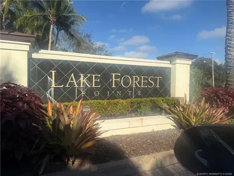 211 SW Deleon Springs Drive Port St Lucie FL 34986