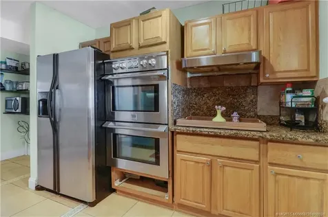 401 SW Ewing Avenue Port St Lucie FL 34983