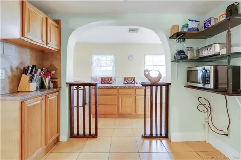 401 SW Ewing Avenue Port St Lucie FL 34983