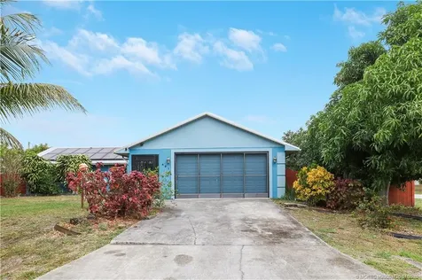 401 SW Ewing Avenue Port St Lucie FL 34983