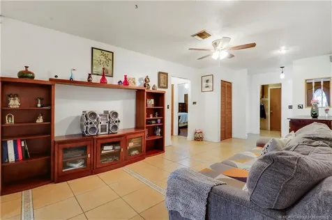 401 SW Ewing Avenue Port St Lucie FL 34983