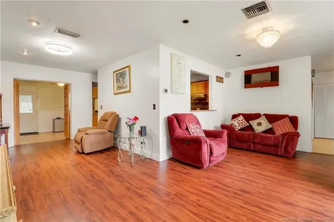 401 SW Ewing Avenue Port St Lucie FL 34983