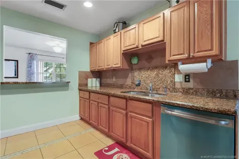 401 SW Ewing Avenue Port St Lucie FL 34983