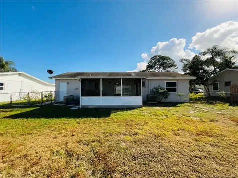 2031 SE Jackson Street Stuart FL 34997