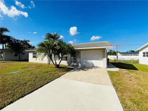2031 SE Jackson Street Stuart FL 34997