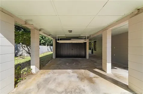 800 Anita Street Fort Pierce FL 34982