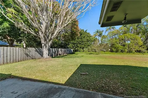 800 Anita Street Fort Pierce FL 34982