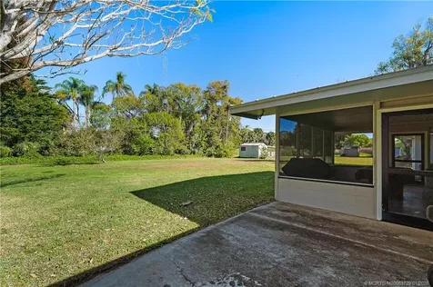 800 Anita Street Fort Pierce FL 34982