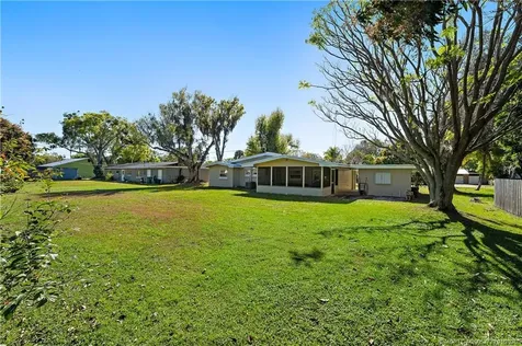800 Anita Street Fort Pierce FL 34982