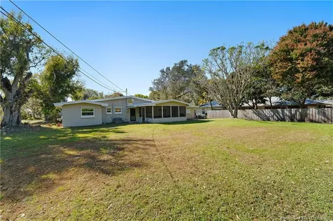 800 Anita Street Fort Pierce FL 34982