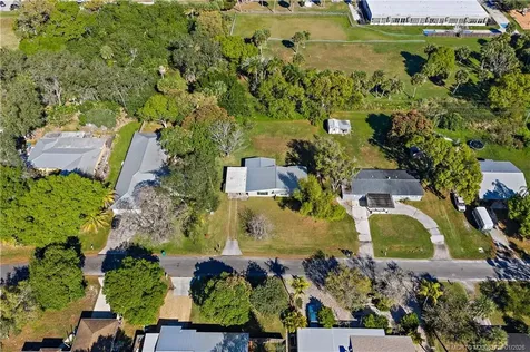 800 Anita Street Fort Pierce FL 34982